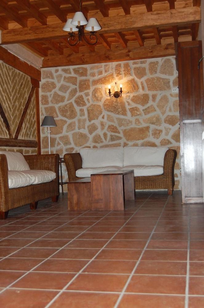 La Casona De Dona Petra Hotel Villarmentero de Campos Luaran gambar