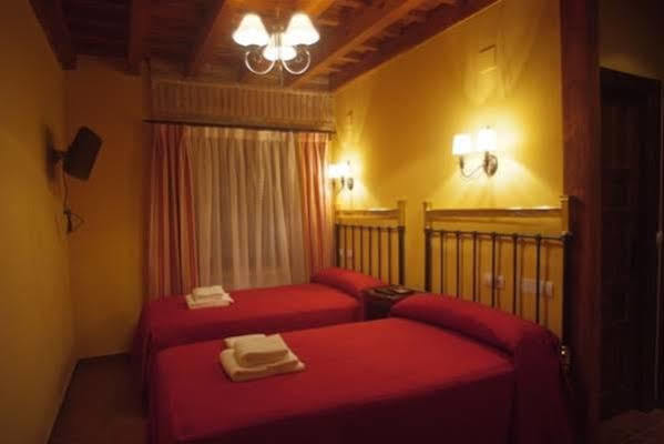 La Casona De Dona Petra Hotel Villarmentero de Campos Luaran gambar